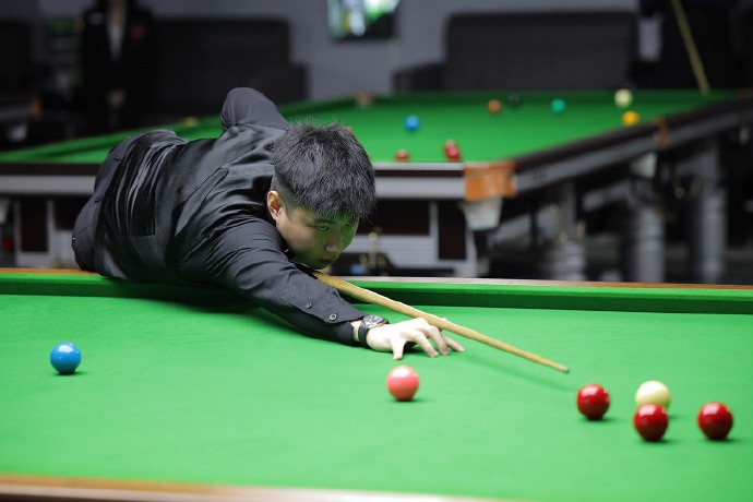 许多消费者 许多消费者